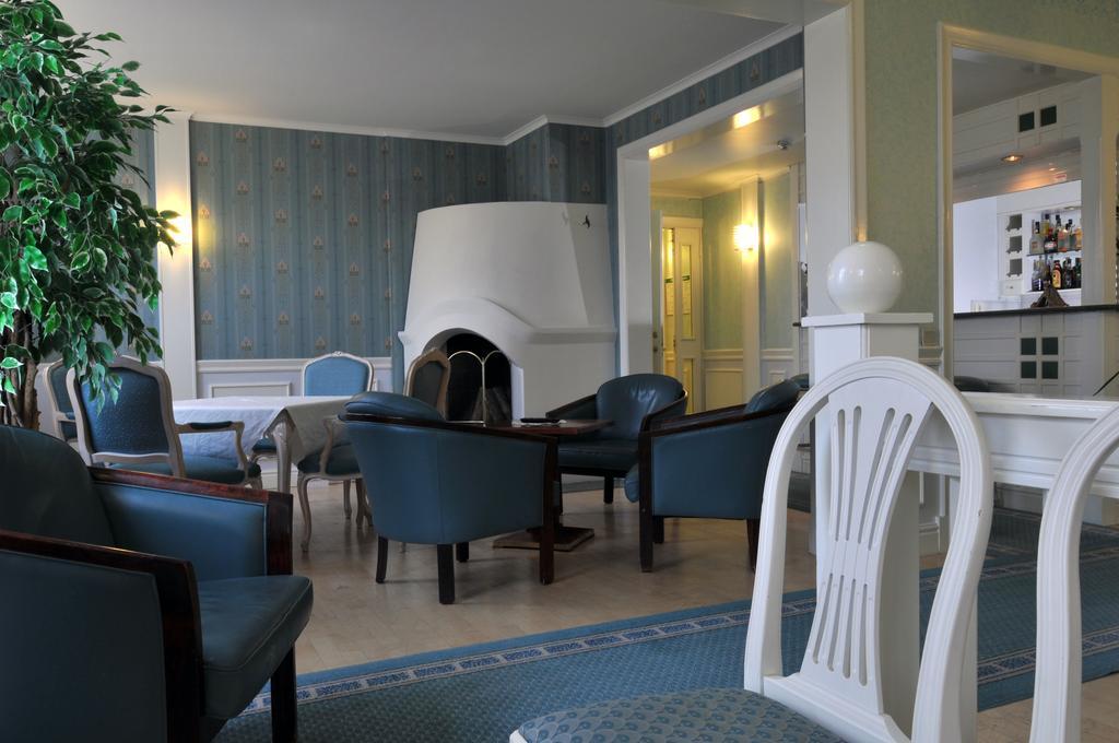 Hotel Vinterpalatset Кируна Экстерьер фото